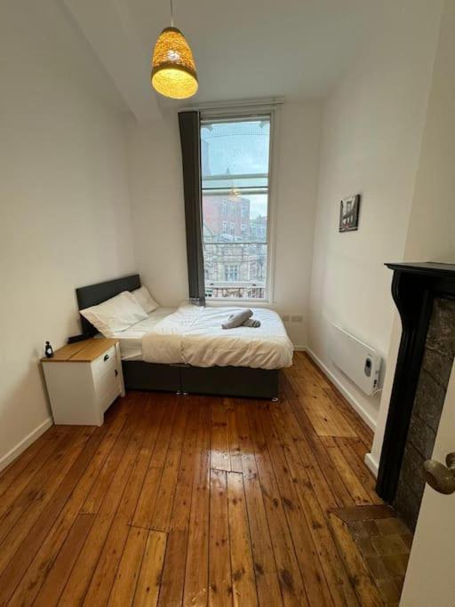 Апартаменты Sleep 6 -Sheffield-George Street Gs202 Экстерьер фото
