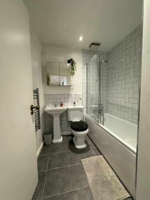 Апартаменты Sleep 6 -Sheffield-George Street Gs202 Экстерьер фото