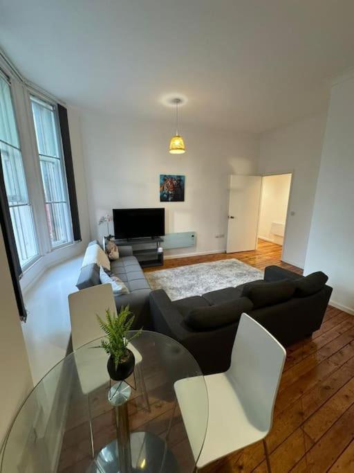 Апартаменты Sleep 6 -Sheffield-George Street Gs202 Экстерьер фото